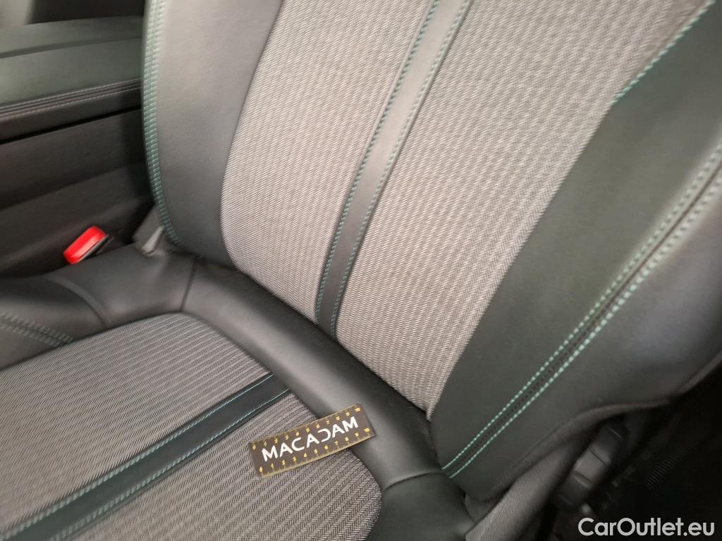  Peugeot  3008  Allure 1.5 HDi 130CV BVA8 E6d #26