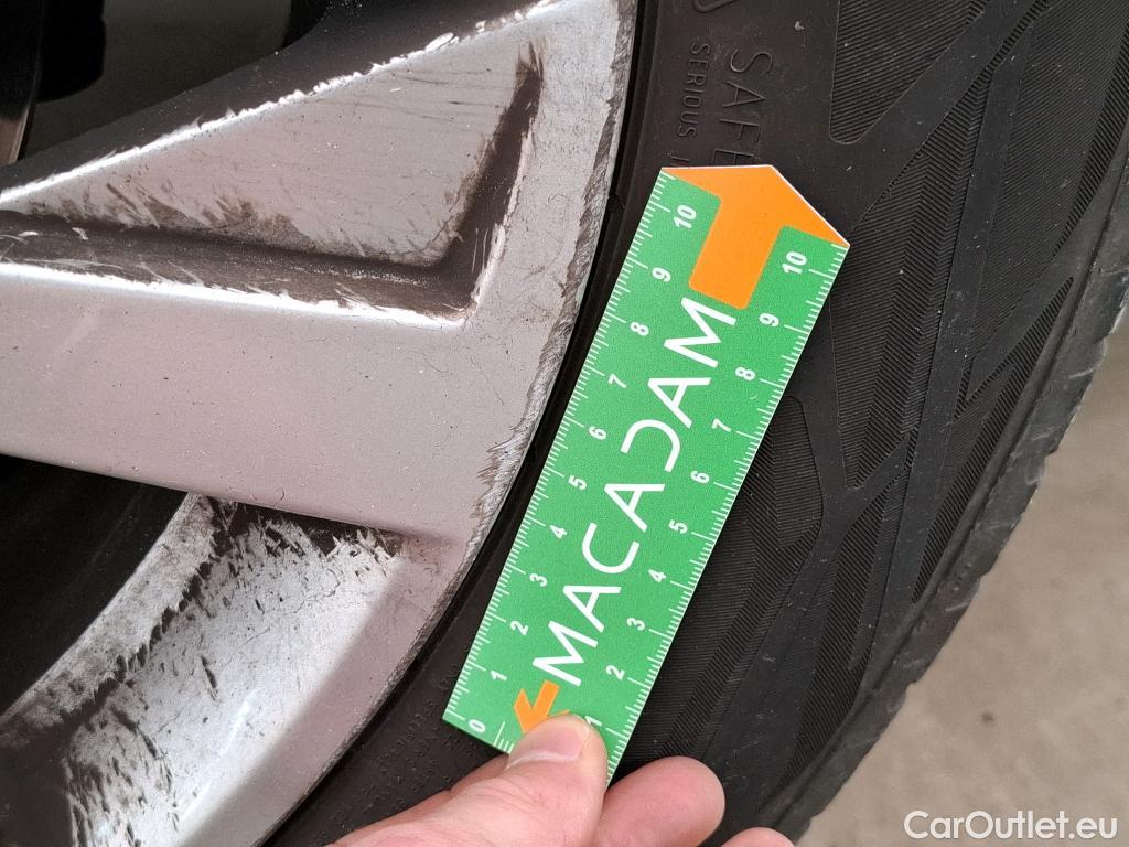  Peugeot  3008  Active Business 1.5 HDi 130CV BVA8 E6d #47