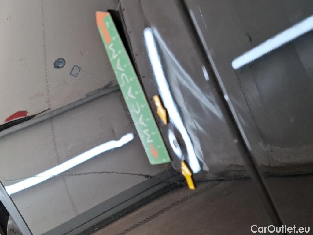  Peugeot  3008  Active Business 1.5 HDi 130CV BVA8 E6d #64