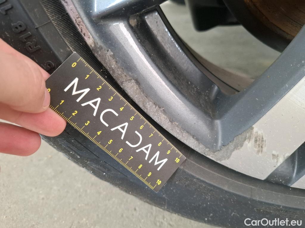  Peugeot  3008  Allure 1.5 HDi 130CV BVA8 E6d #4