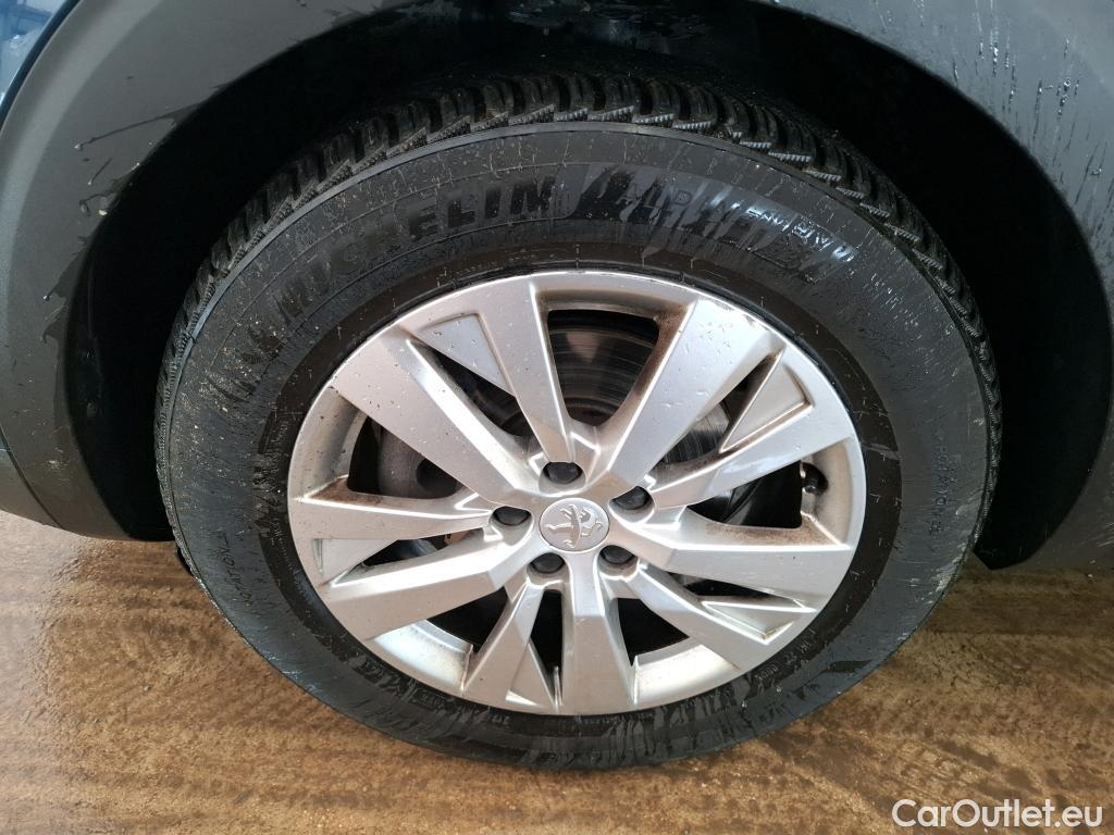  Peugeot  5008  Active Business 1.5 HDi 130CV BVM6 7 Sieges E6d #38