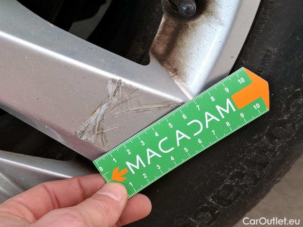  Peugeot  3008  Active Business 1.5 HDi 130CV BVA8 E6d #40