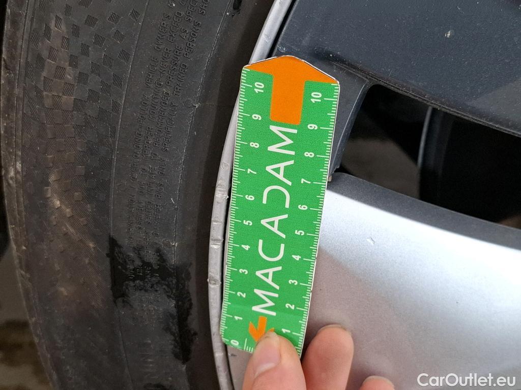  Tesla  Model Y TESLA  / 2020 / 5P / SUV Long Range Dual Motor AWD #4