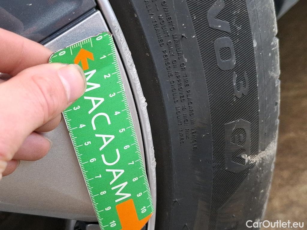  Tesla  Model Y TESLA  / 2020 / 5P / SUV Long Range Dual Motor AWD #30