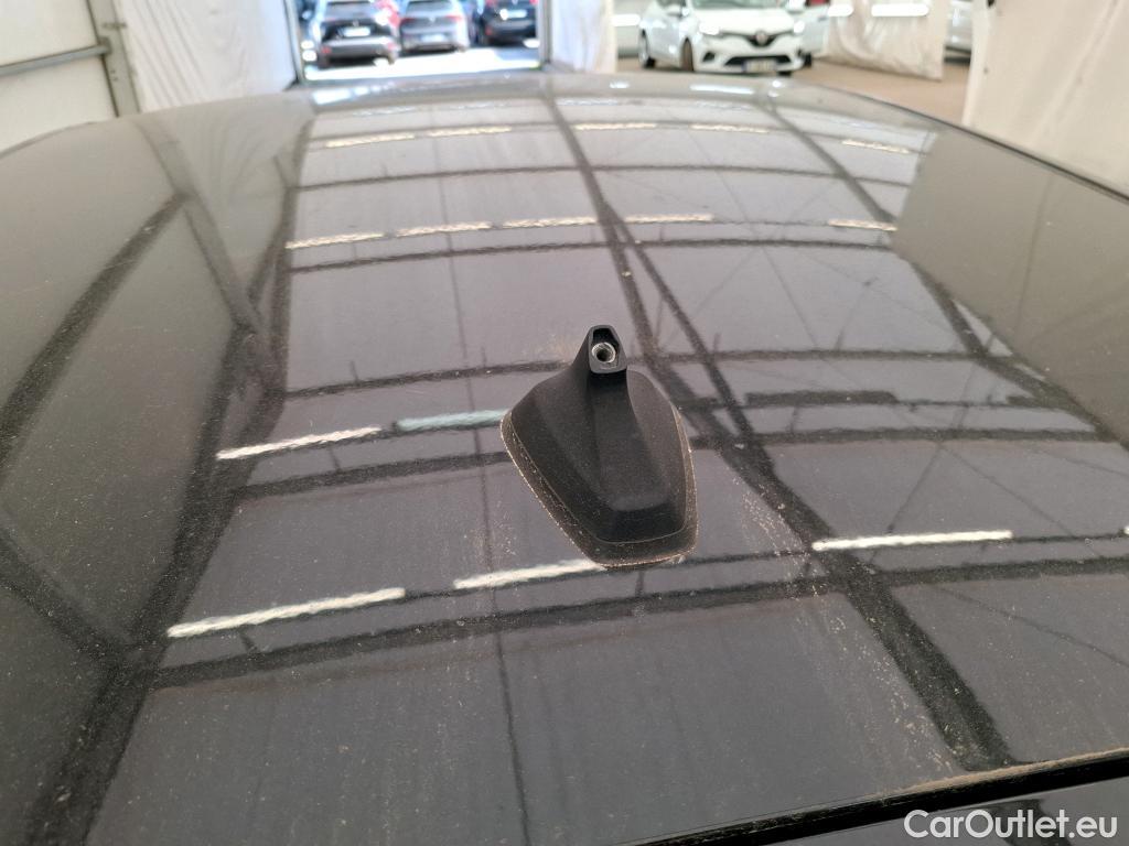  Renault  Clio  V Business 1.6 E-TECH Hybrid 140CV BVA6 E6d #19