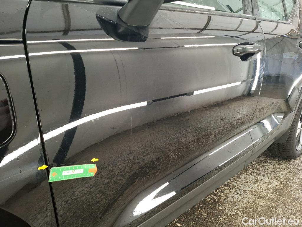  Volvo  XC 40 VOLVO XC40 / 2022 / 5P / SUV Recharge T5 262 DCT7 Ultimate #1