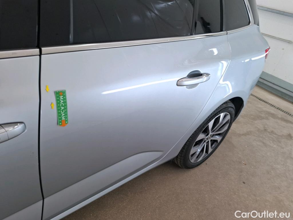  Renault  Megane  IV Estate Techno 1.3 TCe 140CV BVA7 E6d / VO RECONDITIONNE - PHOTOS AVANT RECONDITIONNEMENT #6