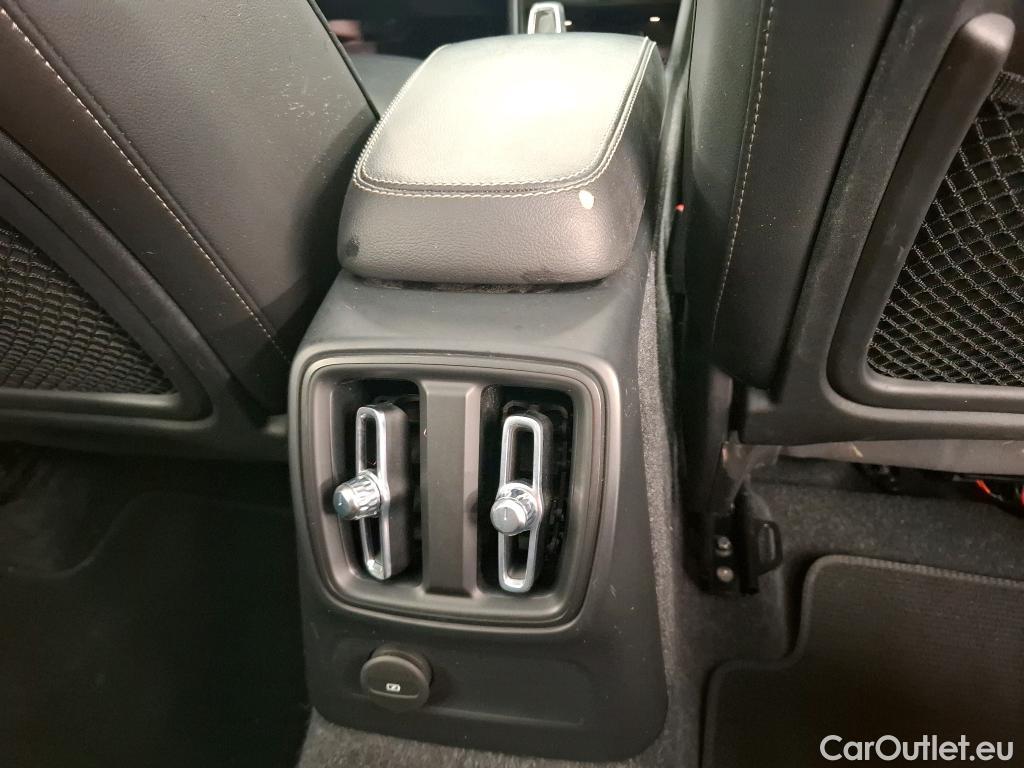  Volvo  XC 40 VOLVO XC40 / 2022 / 5P / SUV Recharge T5 262 DCT7 Ultimate #15