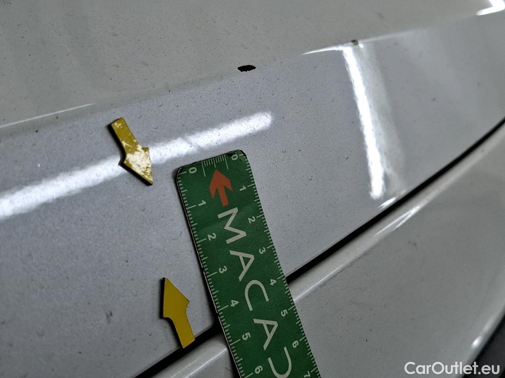  Tesla  Model Y TESLA  / 2020 / 5P / SUV Long Range Dual Motor AWD #40