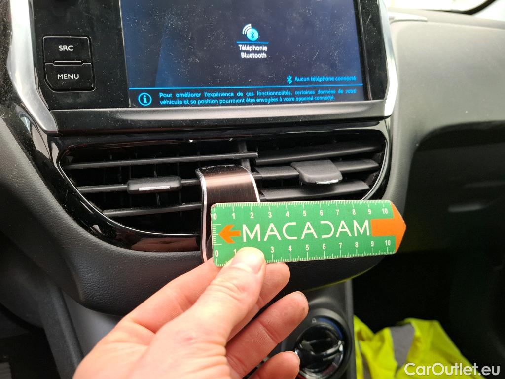  Peugeot  208  Affaire Premium 1.5 HDi 100CV BVM5 E6dT #62