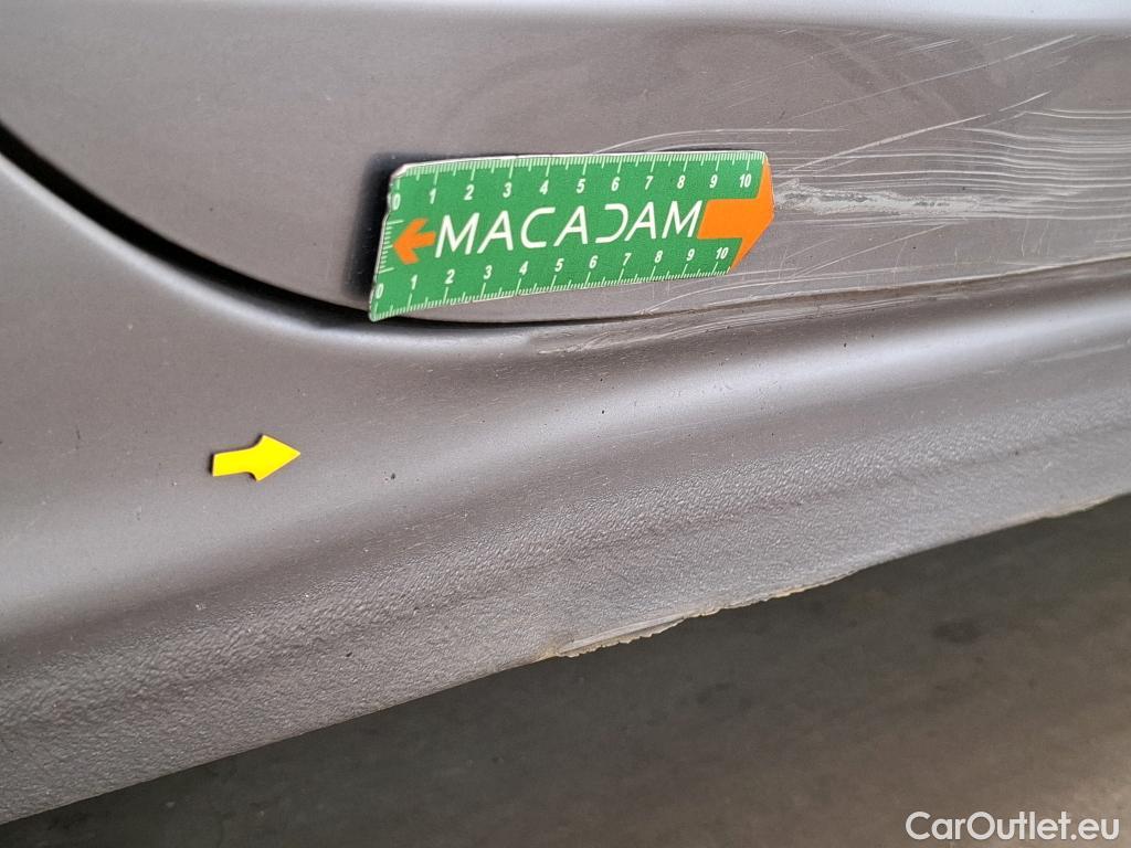  Peugeot  208  Affaire Premium 1.5 HDi 100CV BVM5 E6dT #2