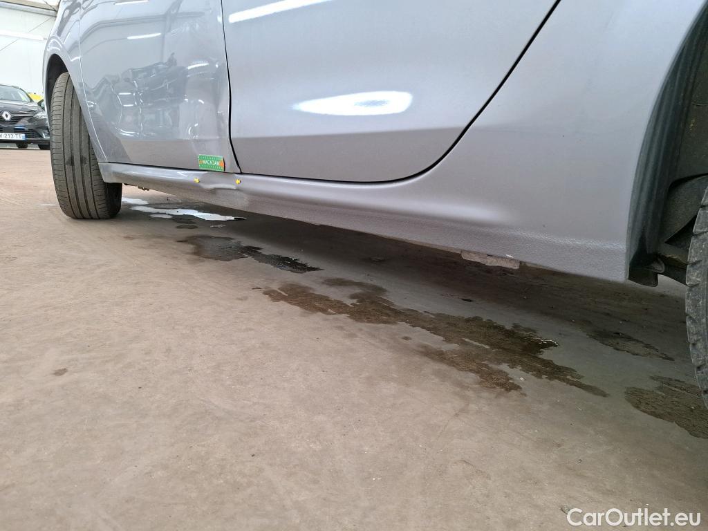  Peugeot  208  Affaire Premium 1.5 HDi 100CV BVM5 E6dT #43