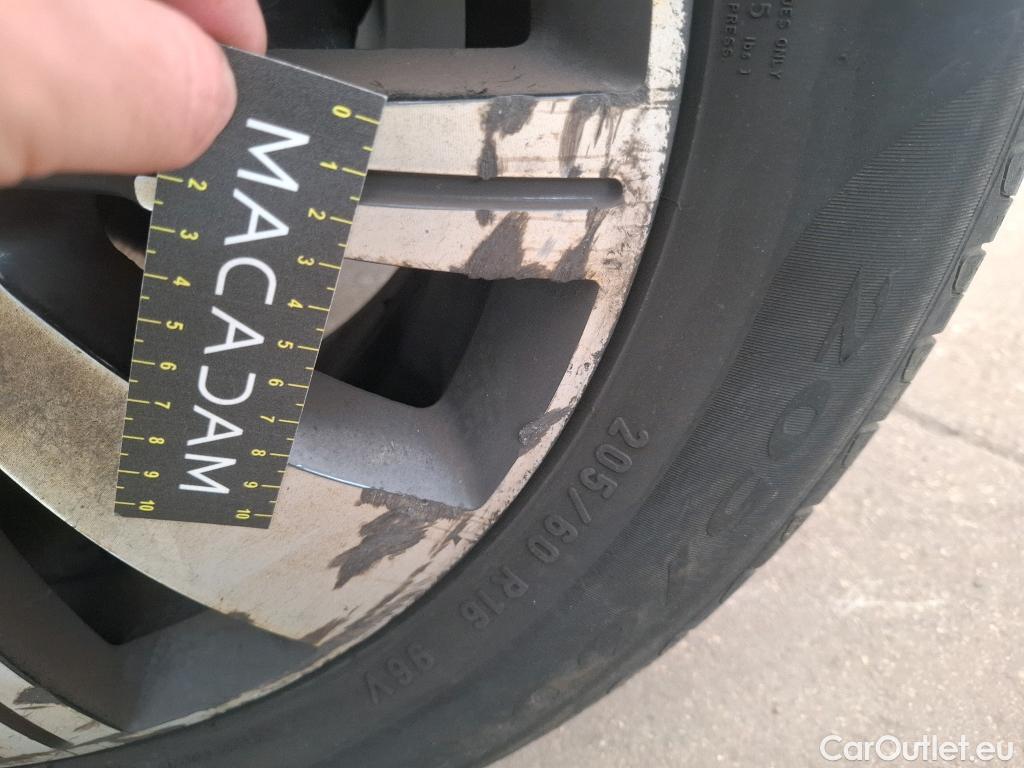  Renault  Captur  Business 0.9 TCe 90CV BVM5 E6 / TRANSFO VP VF #86