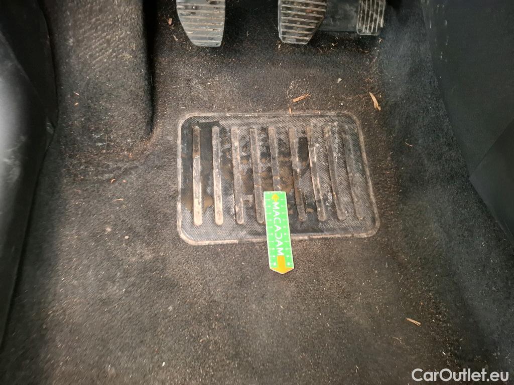  Citroen  C3  Société Feel 1.2 PureTech 80CV BVM5 E6dT #3