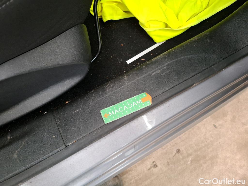  Peugeot  208  Affaire Premium 1.5 HDi 100CV BVM5 E6dT #80