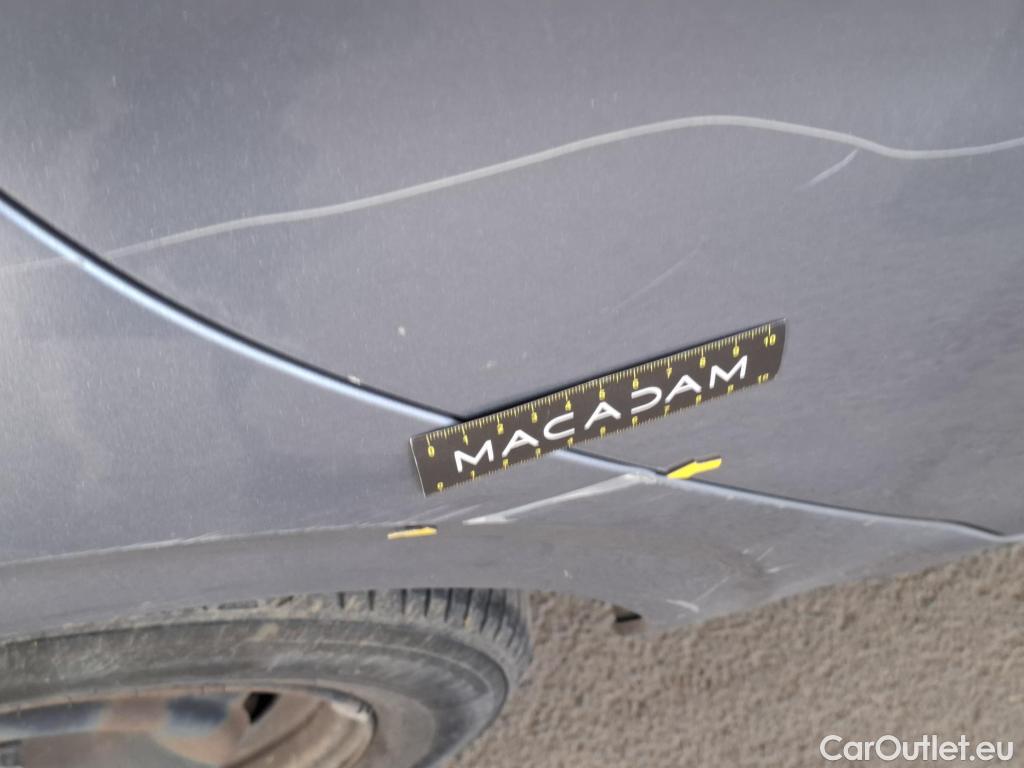  Peugeot  208  Affaire Premium 1.5 HDi 100CV BVM5 E6dT #35