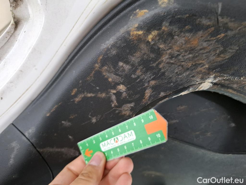  Peugeot  208  Affaire Premium 1.6 HDi 75CV BVM5 E6 #15