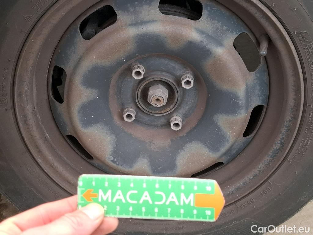  Peugeot  208  Affaire Premium 1.5 HDi 100CV BVM5 E6dT #97