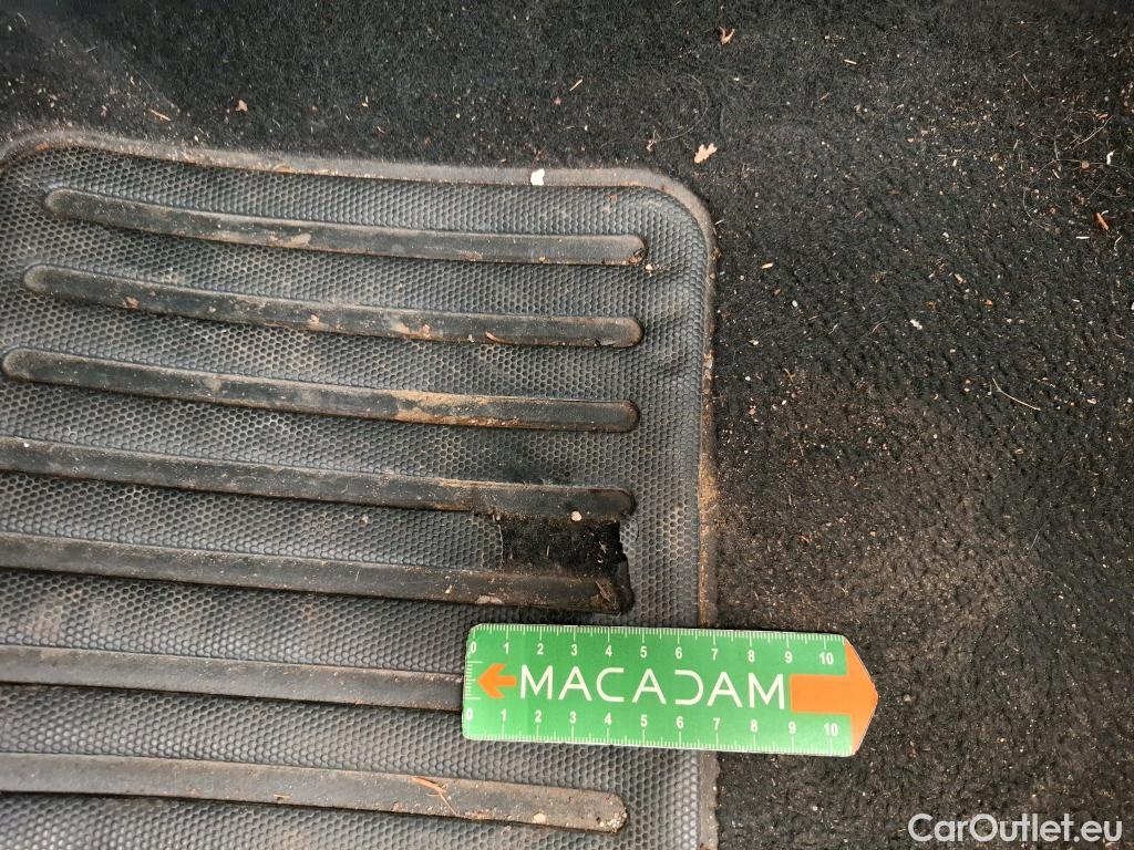  Peugeot  208  Affaire Premium 1.5 HDi 100CV BVM5 E6dT #86