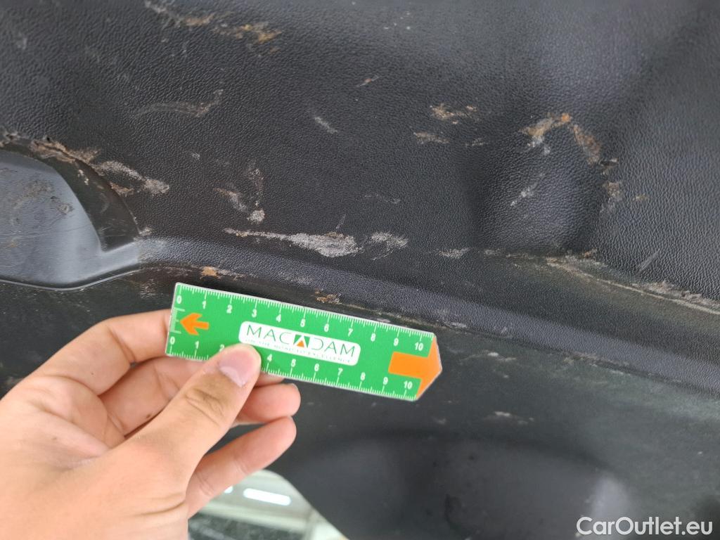  Peugeot  208  Affaire Premium 1.6 HDi 75CV BVM5 E6 #16