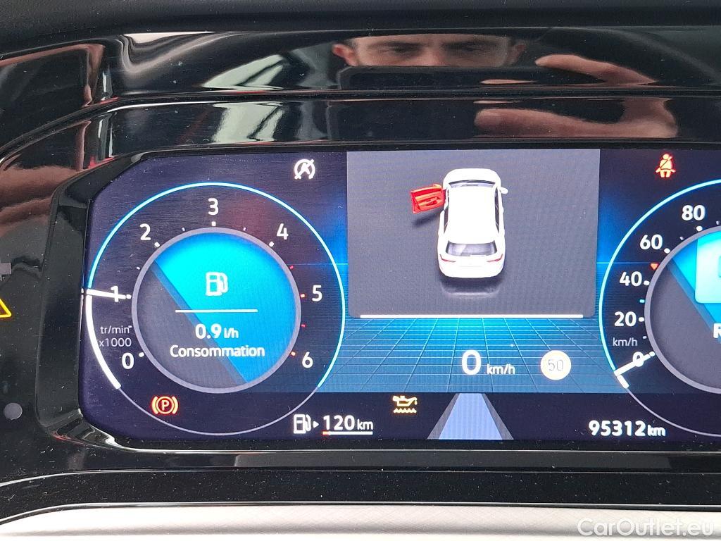  Volkswagen  Golf  VOLKSWAGEN / 2020 / 5P / Berline / VU 2.0 TDI SCR 115 BVM6 Life Soci Busi #19