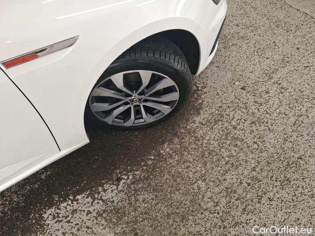  Renault  Megane RENAULT Mégane Berline / 2020 / 5P / Berline Intens TCe 140 EDC / TRANSF VP VF #15