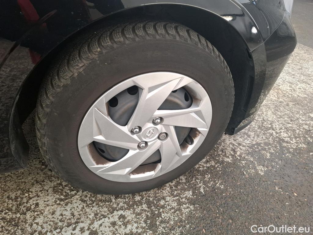  Hyundai  i20  Initia 1.2 85CV BVM5 E6d #11