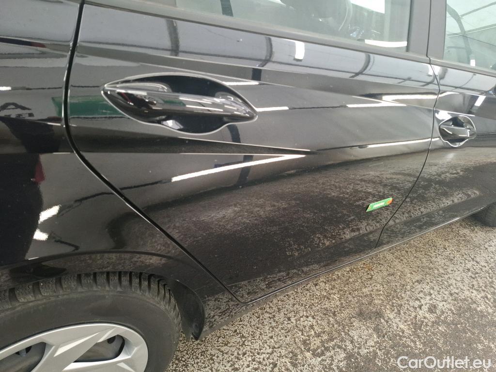  Hyundai  i20  Initia 1.2 85CV BVM5 E6d #9