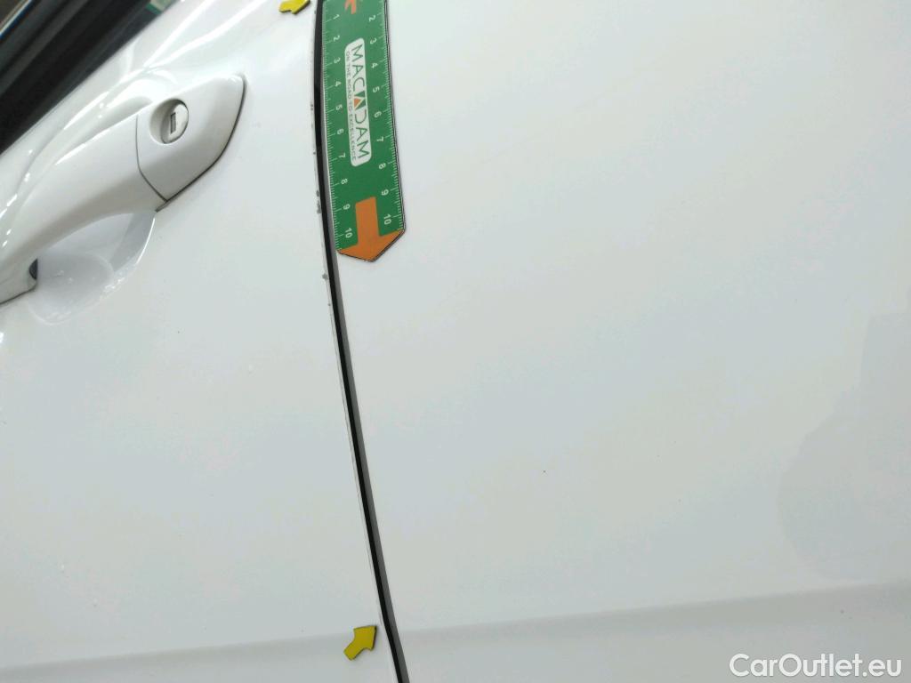  Citroen  C3  Société Feel 1.2 PureTech 80CV BVM5 E6d #8