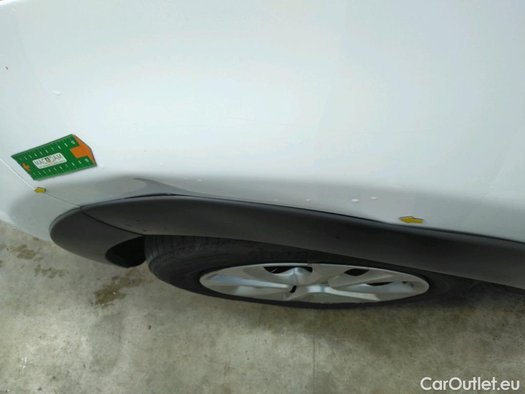  Citroen  C3  Société Feel 1.2 PureTech 80CV BVM5 E6d #3