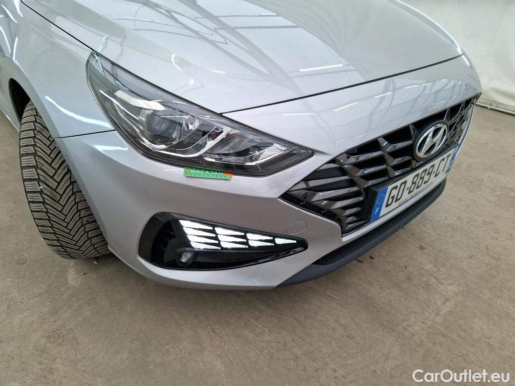  Hyundai  i30  cw Business 1.6 CRDi 115CV BVA7 E6d #8