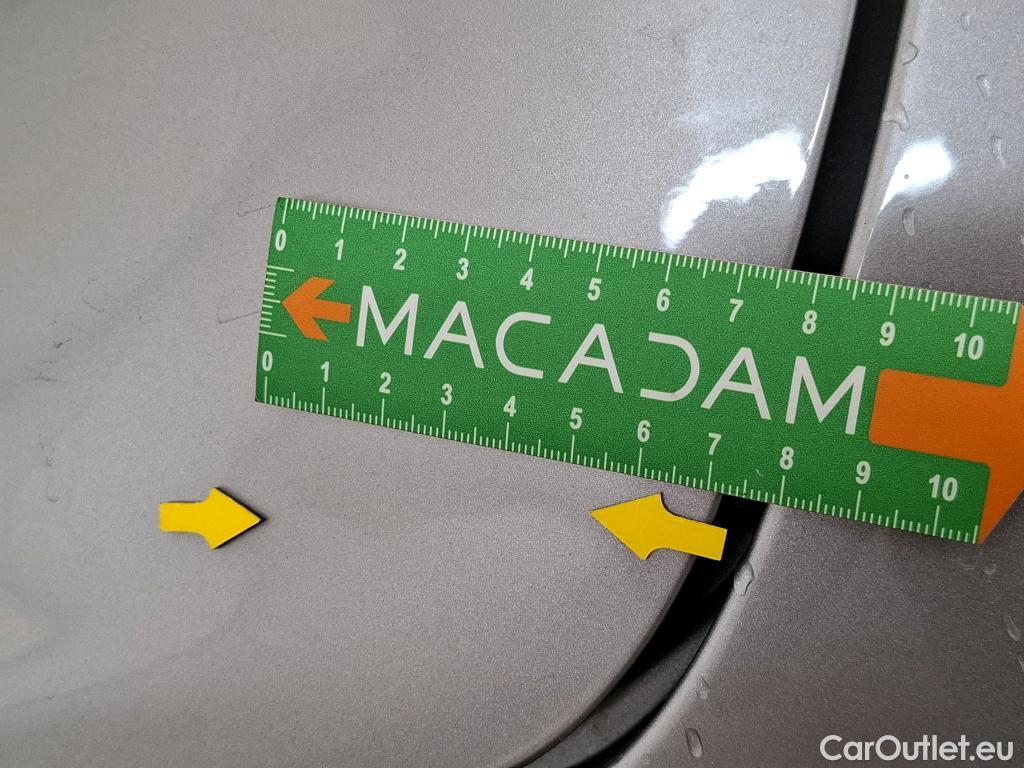  Hyundai  i30  cw Business 1.6 CRDi 115CV BVA7 E6d #3