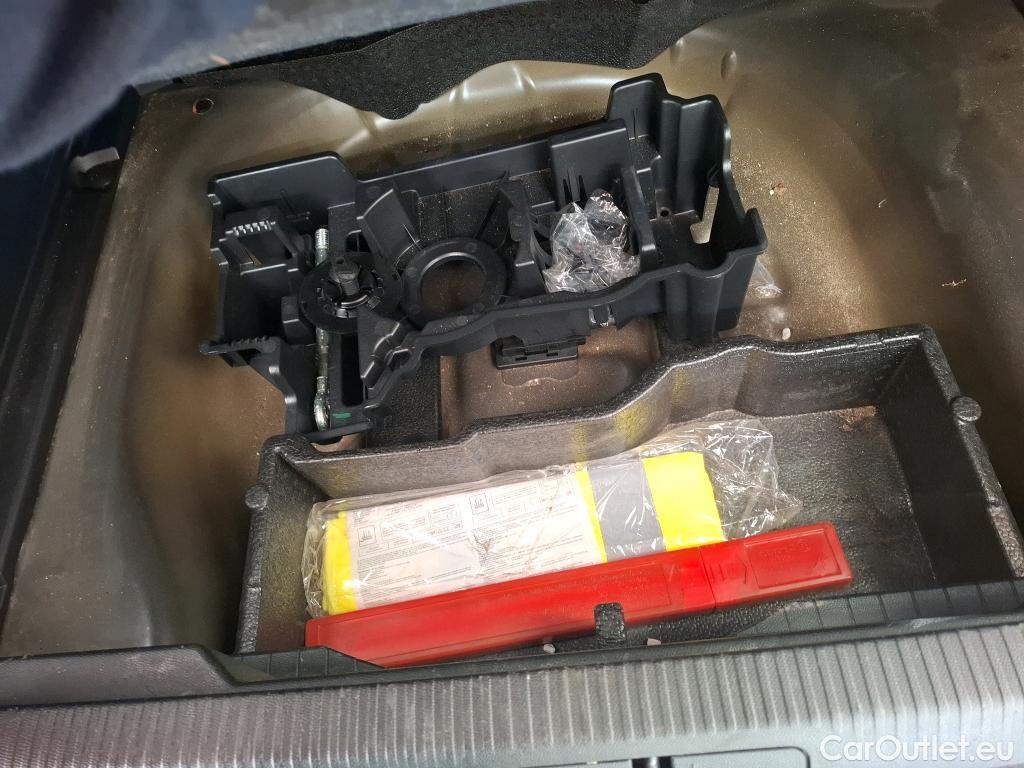  Peugeot  2008  Active Business 1.2 PureTech 130CV BVA8 E6d #43