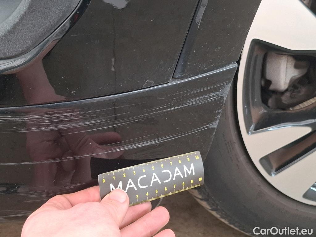  Opel   Grandland X Grandland X Elegance Business 1.5 130CV BVA8 E6d #44