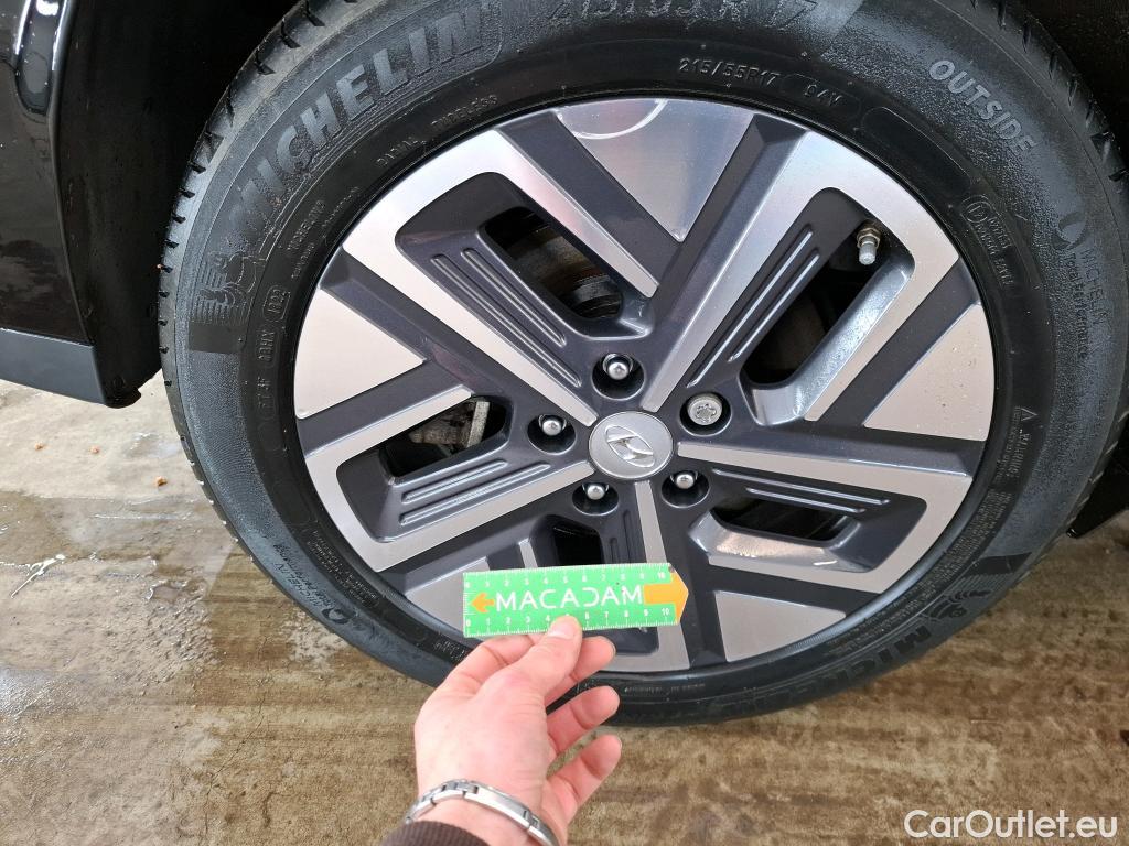  Hyundai  Konna Kona Creative Electrique 2WD 64kWh BVA #25