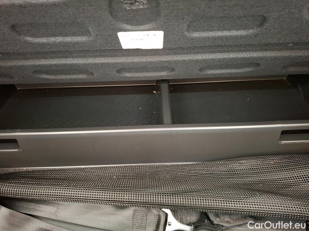  Hyundai  i30  cw Business 1.6 CRDi 115CV BVA7 E6d #19