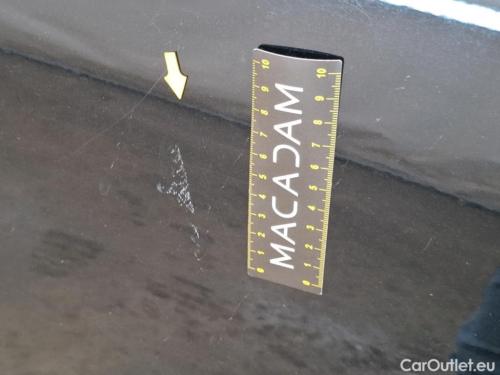  Opel   Grandland X Grandland X Elegance Business 1.5 130CV BVA8 E6d #18