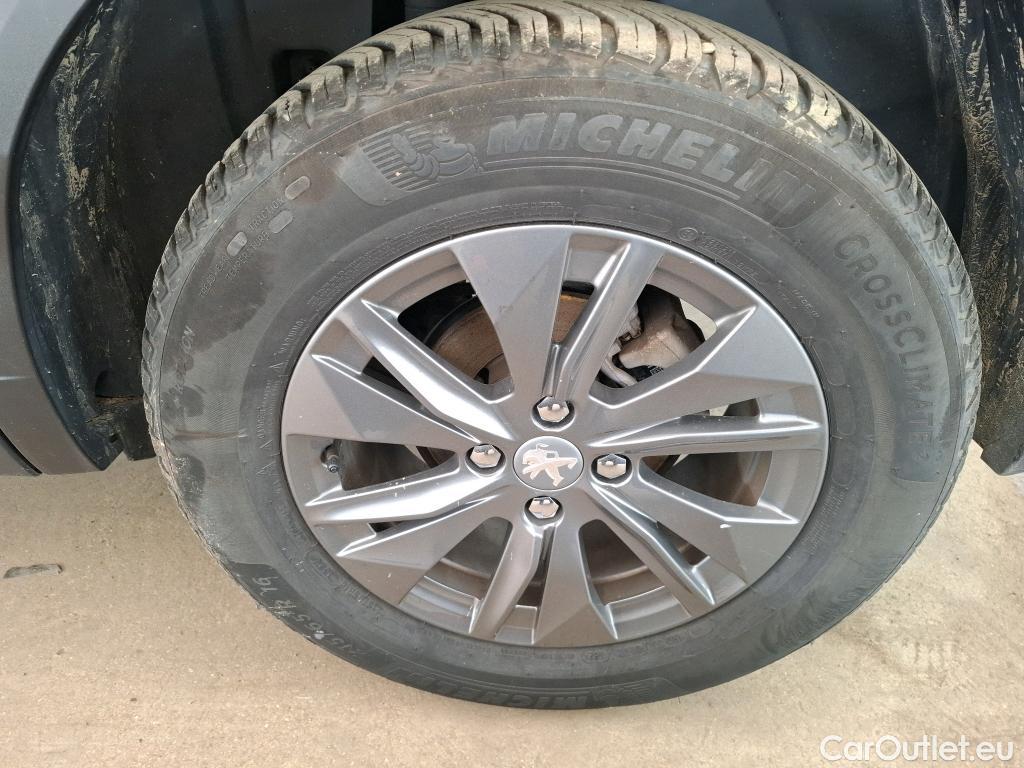  Peugeot  2008  Active Business 1.2 PureTech 130CV BVA8 E6d #82