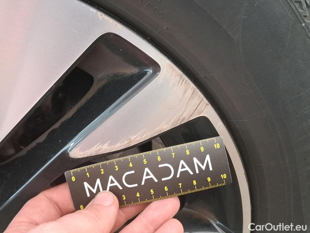  Opel   Grandland X Grandland X Elegance Business 1.5 130CV BVA8 E6d #30