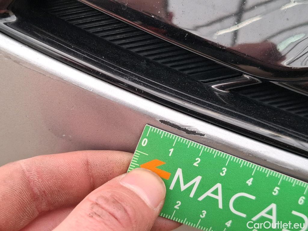  Hyundai  i30  cw Business 1.6 CRDi 115CV BVA7 E6d #9