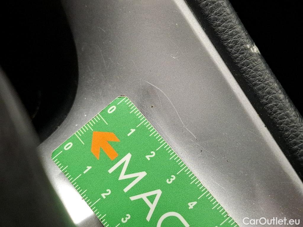  Toyota  Yaris TOYOTA  Hybride / 2019 / 5P / Berline Hybride 116h Dynamic Business Beyond Zer #21