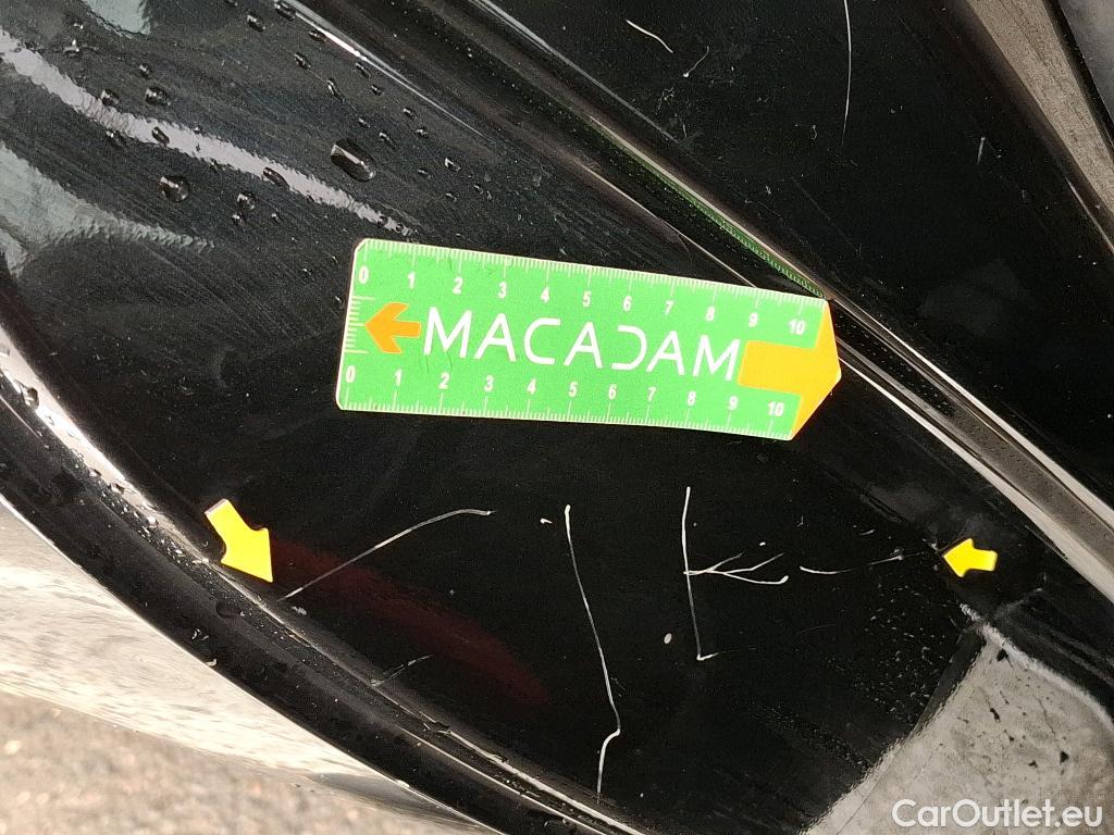  Toyota  Yaris TOYOTA  Hybride / 2019 / 5P / Berline Hybride 116h Dynamic Business Beyond Zer #19