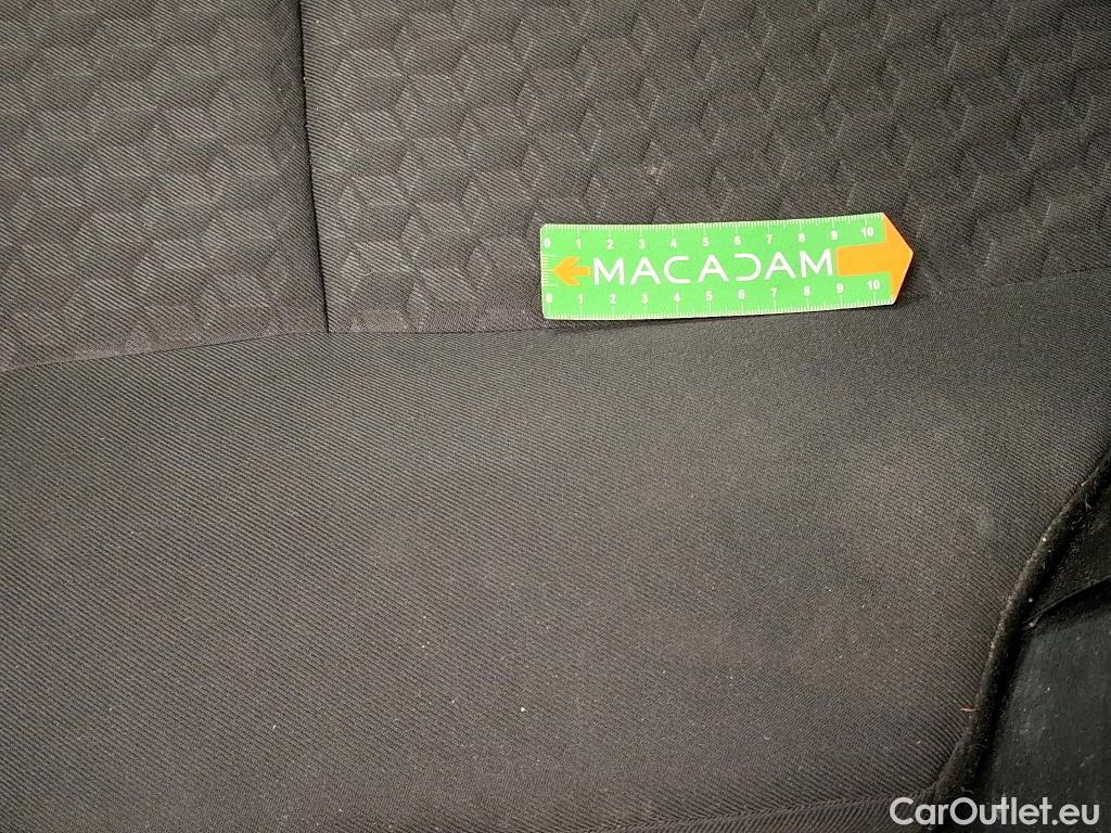  Toyota  Yaris TOYOTA  Hybride / 2019 / 5P / Berline Hybride 116h Dynamic Business Beyond Zer #44