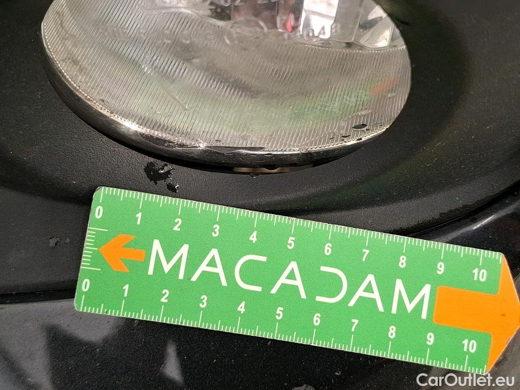  Toyota  Yaris TOYOTA  Hybride / 2019 / 5P / Berline Hybride 116h Dynamic Business Beyond Zer #33