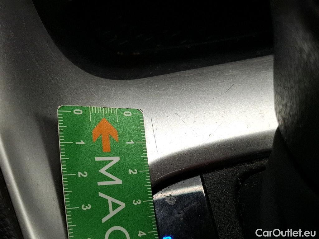  Toyota  Yaris TOYOTA  Hybride / 2019 / 5P / Berline Hybride 116h Dynamic Business Beyond Zer #22