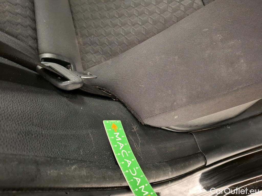  Toyota  Yaris TOYOTA  Hybride / 2019 / 5P / Berline Hybride 116h Dynamic Business Beyond Zer #30