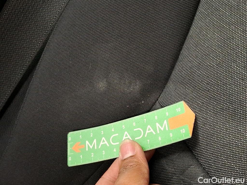  Toyota  Yaris TOYOTA  Hybride / 2019 / 5P / Berline Hybride 116h Dynamic Business Beyond Zer #46