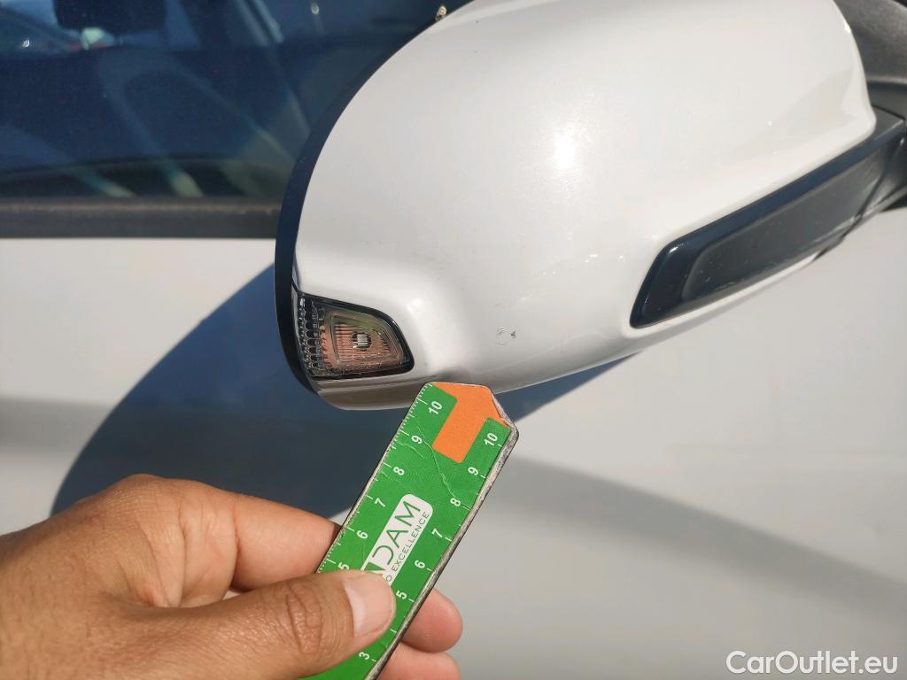  Hyundai  Konna HYUNDAI Kona / 2017 / 5P / todoterreno 1.6 GDI HEV Klass DCT #12