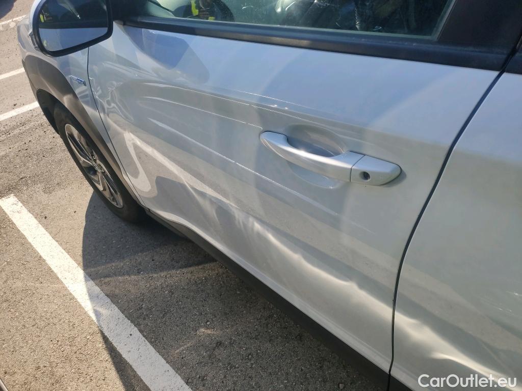  Hyundai  Konna HYUNDAI Kona / 2017 / 5P / todoterreno 1.6 GDI HEV Klass DCT #5