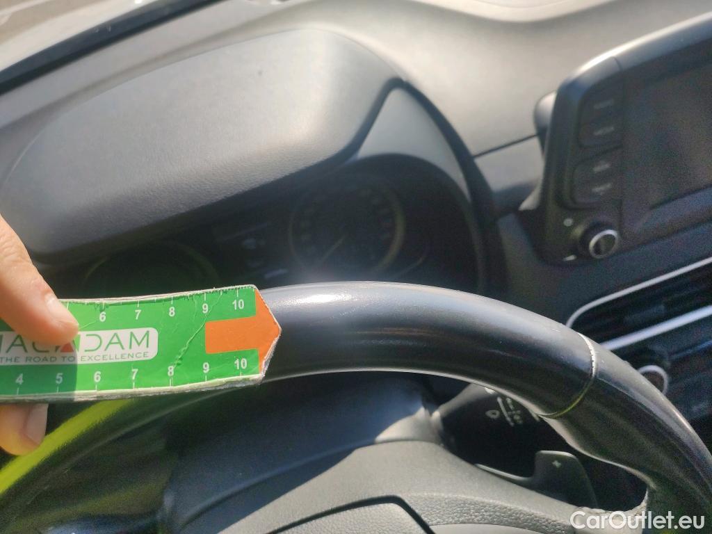  Hyundai  Konna HYUNDAI Kona / 2017 / 5P / todoterreno 1.6 GDI HEV Klass DCT #8